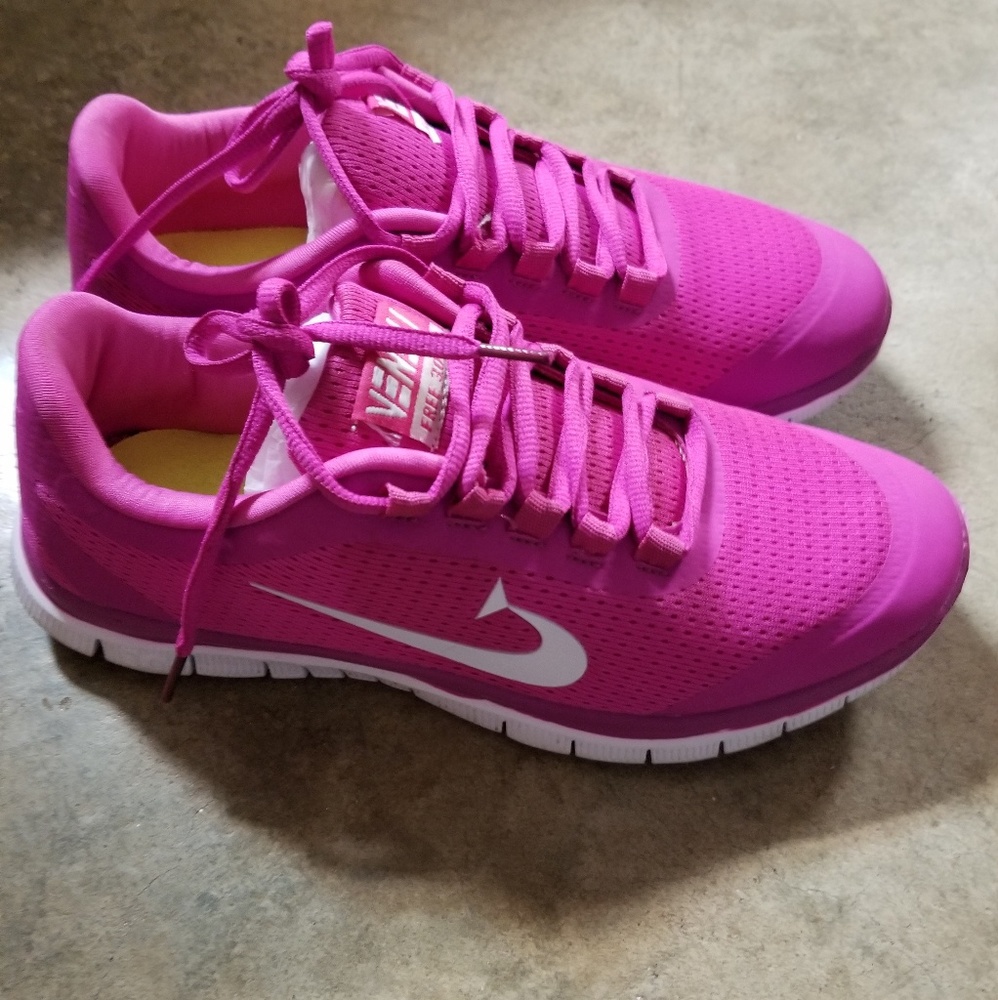 Venbu Sport Shoes